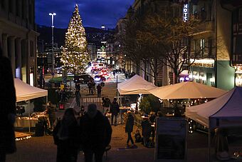 Weihnachtsmarkt «Wir machen Ihnen den Hof»